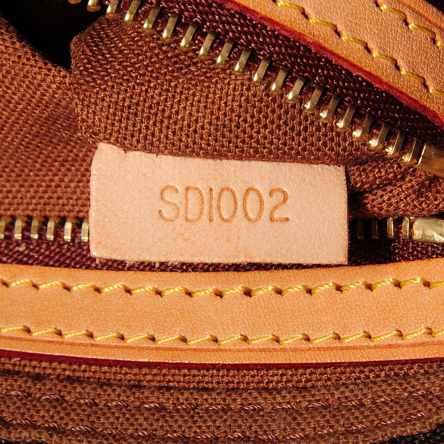 Monogram Trotteur