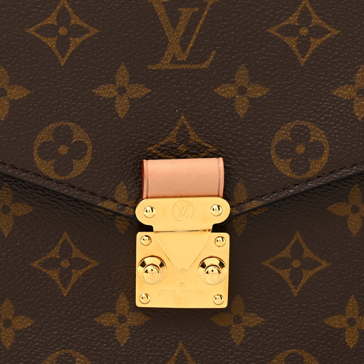 Louis Vuitton Monogram Pochette Metis 8 of 10