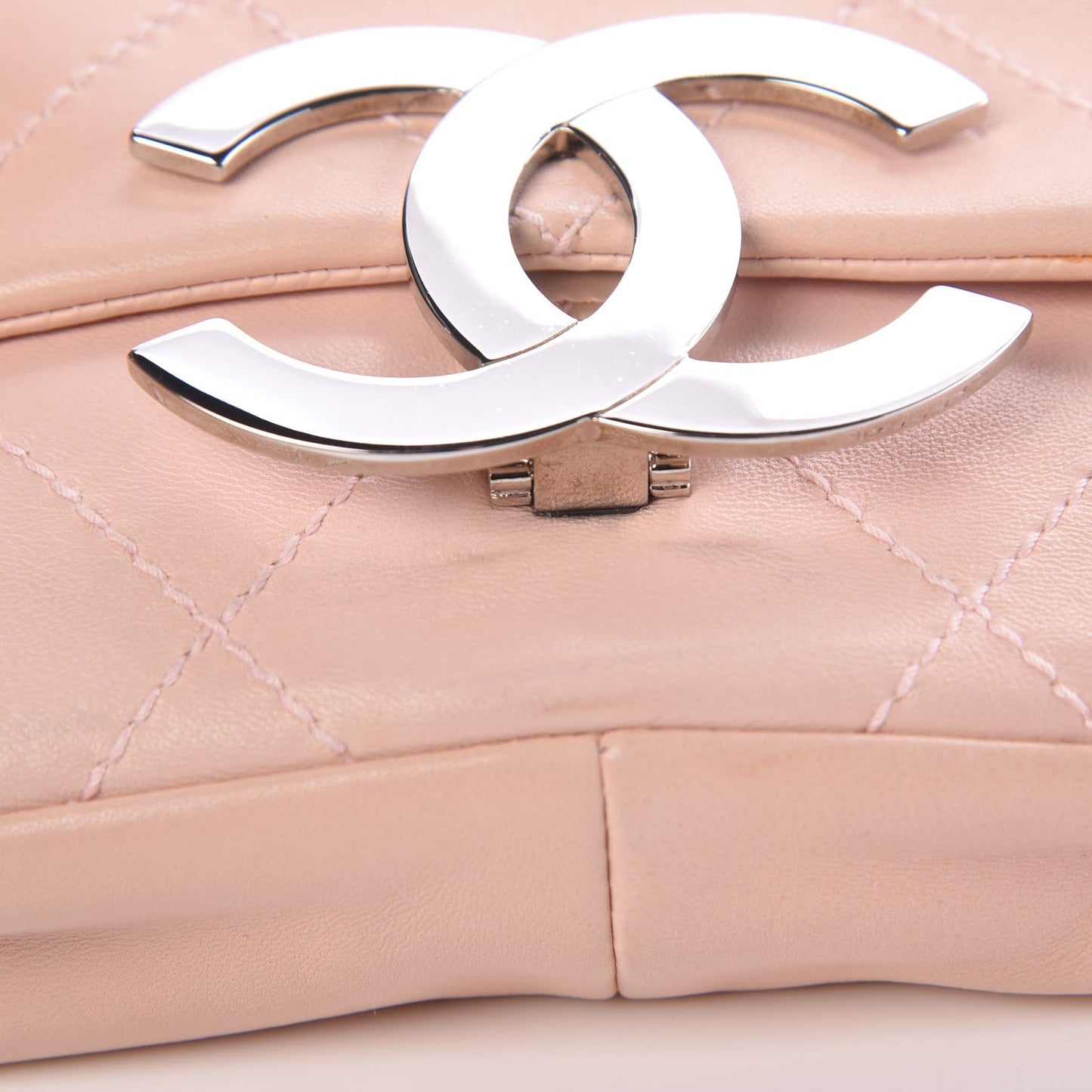 Lambskin Diamond Stitched CC Flap Pink