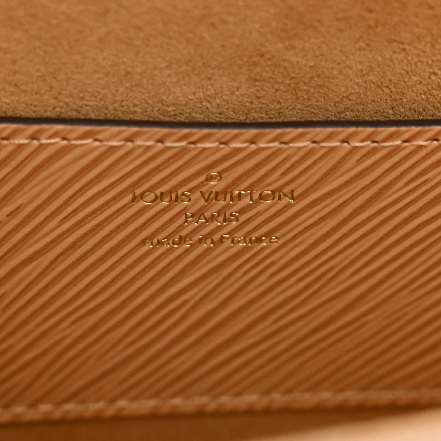 Epi Twist Shoulder Bag MM Camel