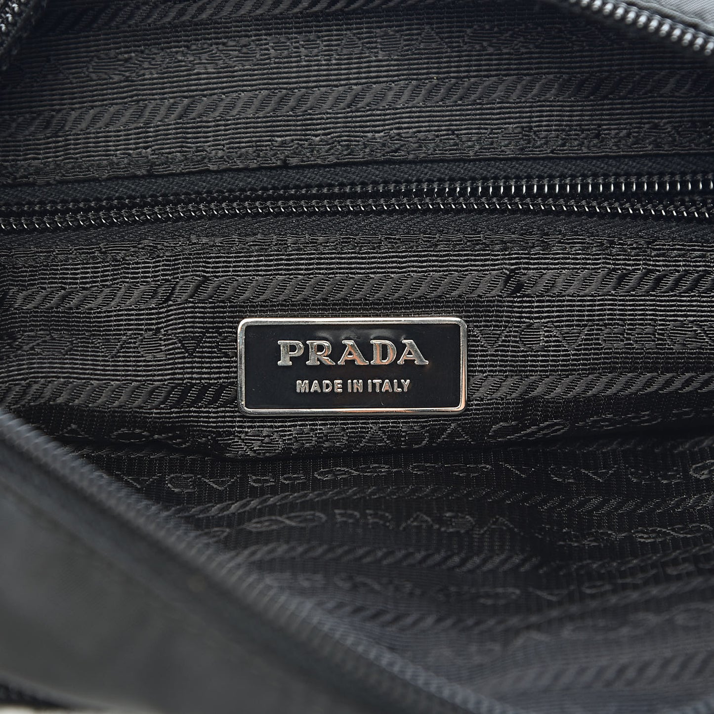 Nylon Flat Messenger Bag Black