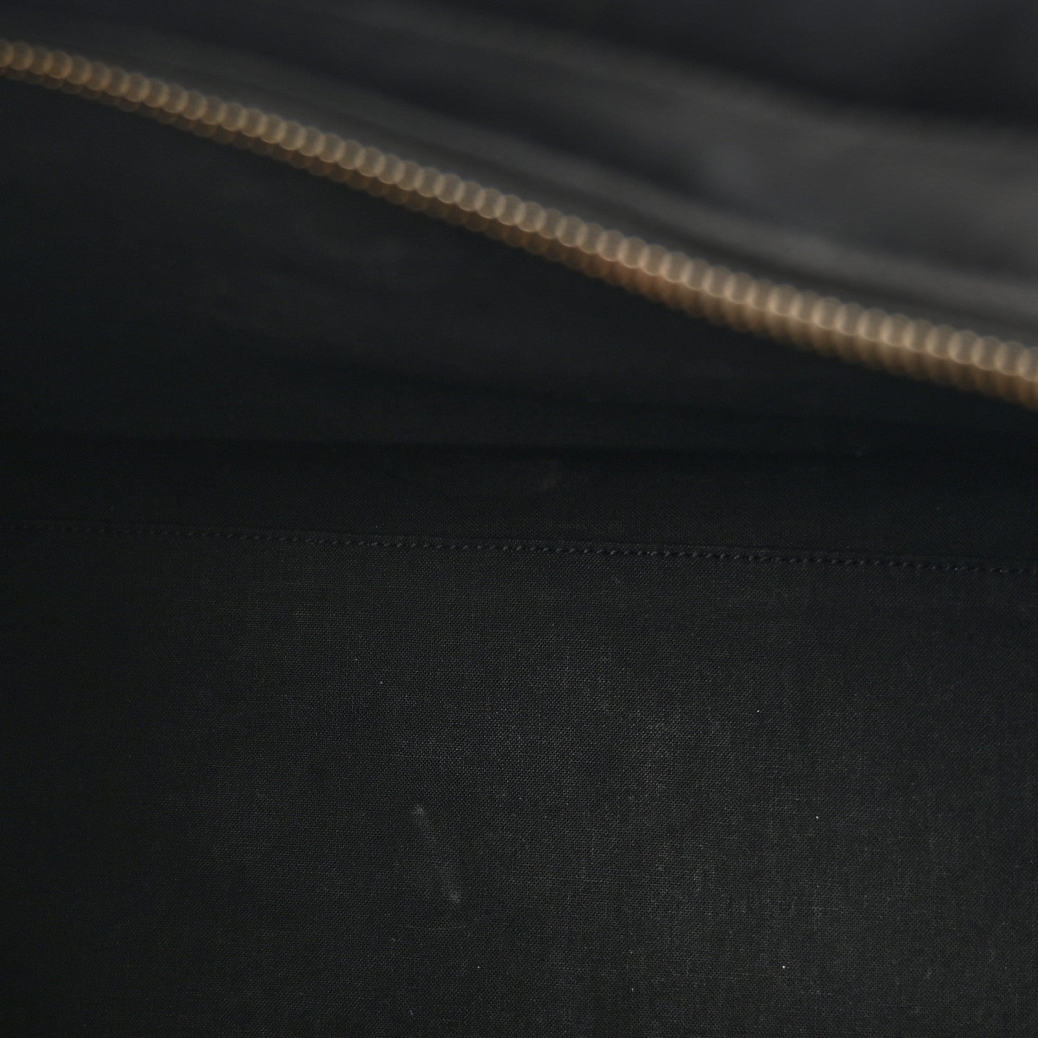 Saint Laurent Textured Calfskin Small Classic Y Cabas Black 5 of 11