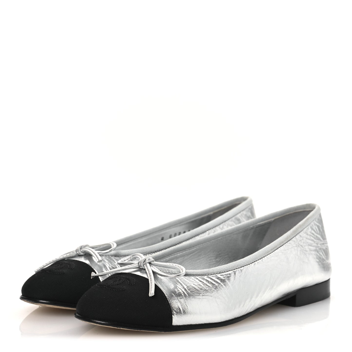 Laminated Crumpled Lambskin Grosgrain Cap Toe CC Ballerina Flats 36.5 Silver Black