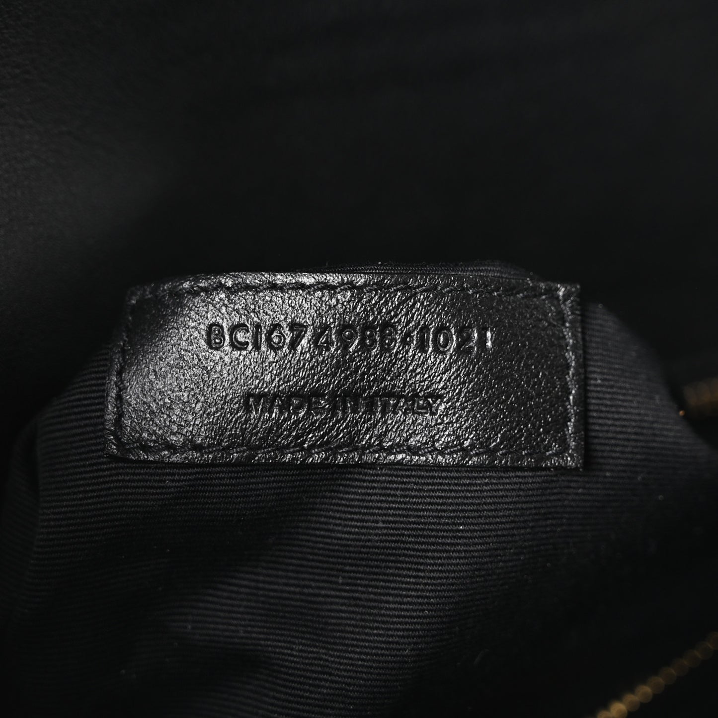 Shiny Calfskin Crocodile Embossed Le Fermoir Top Handle Bag Black