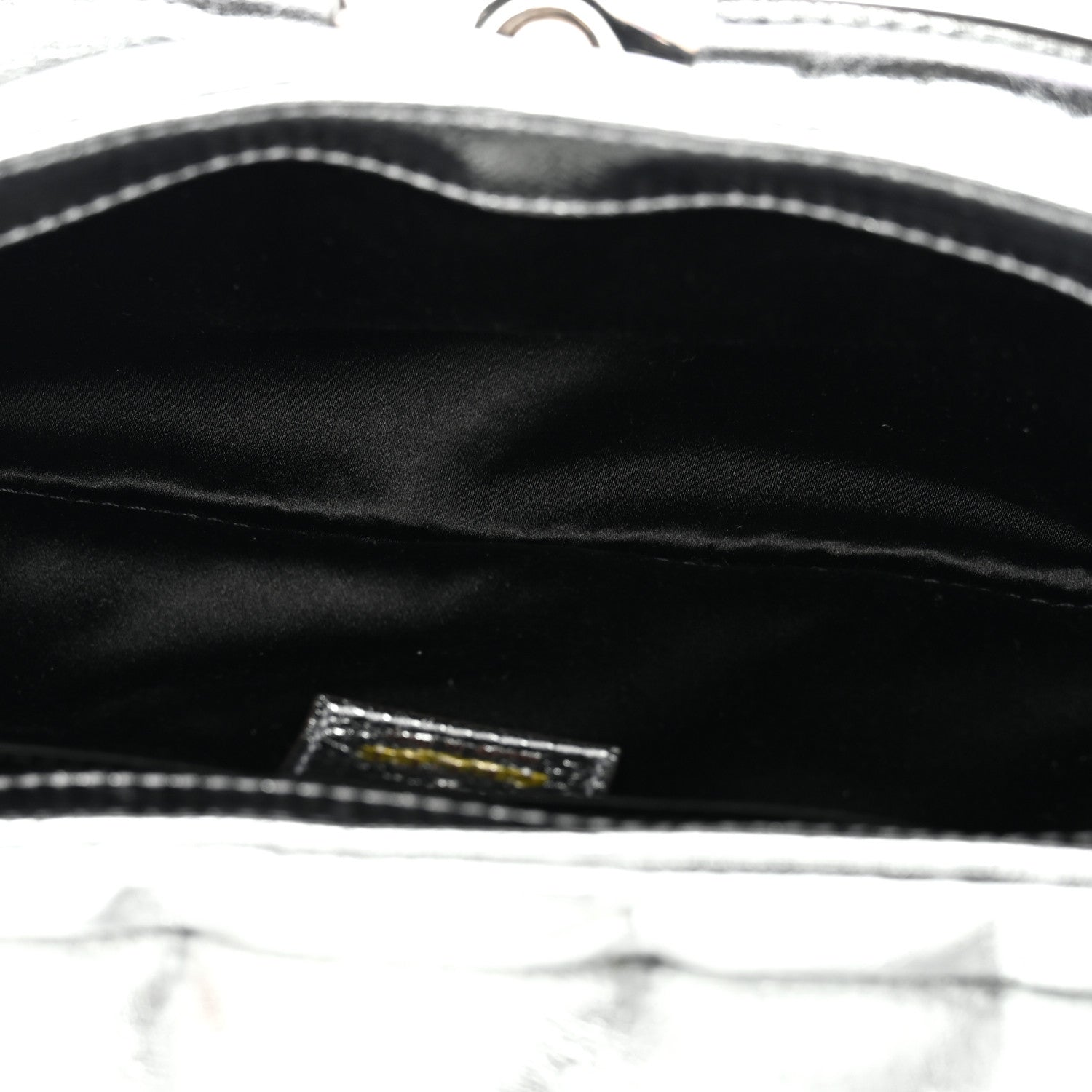Gucci Iridescent Nappa Vertical Matelasse Medium Maxi Horsebit Chain Shoulder Bag Silver 11 of 28