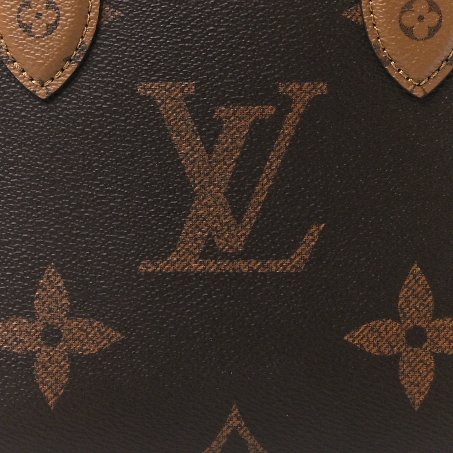 Louis Vuitton Reverse Monogram Giant Onthego PM 7 of 10