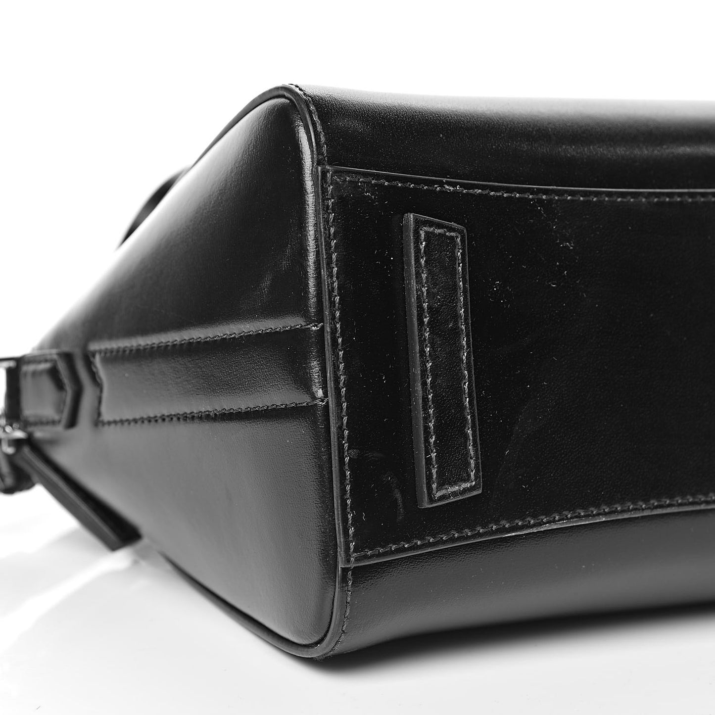 Shiny Lord Calfskin Mini Antigona Black
