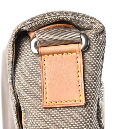 Louis Vuitton Damier Geant Messenger Bag Sable 10 of 16