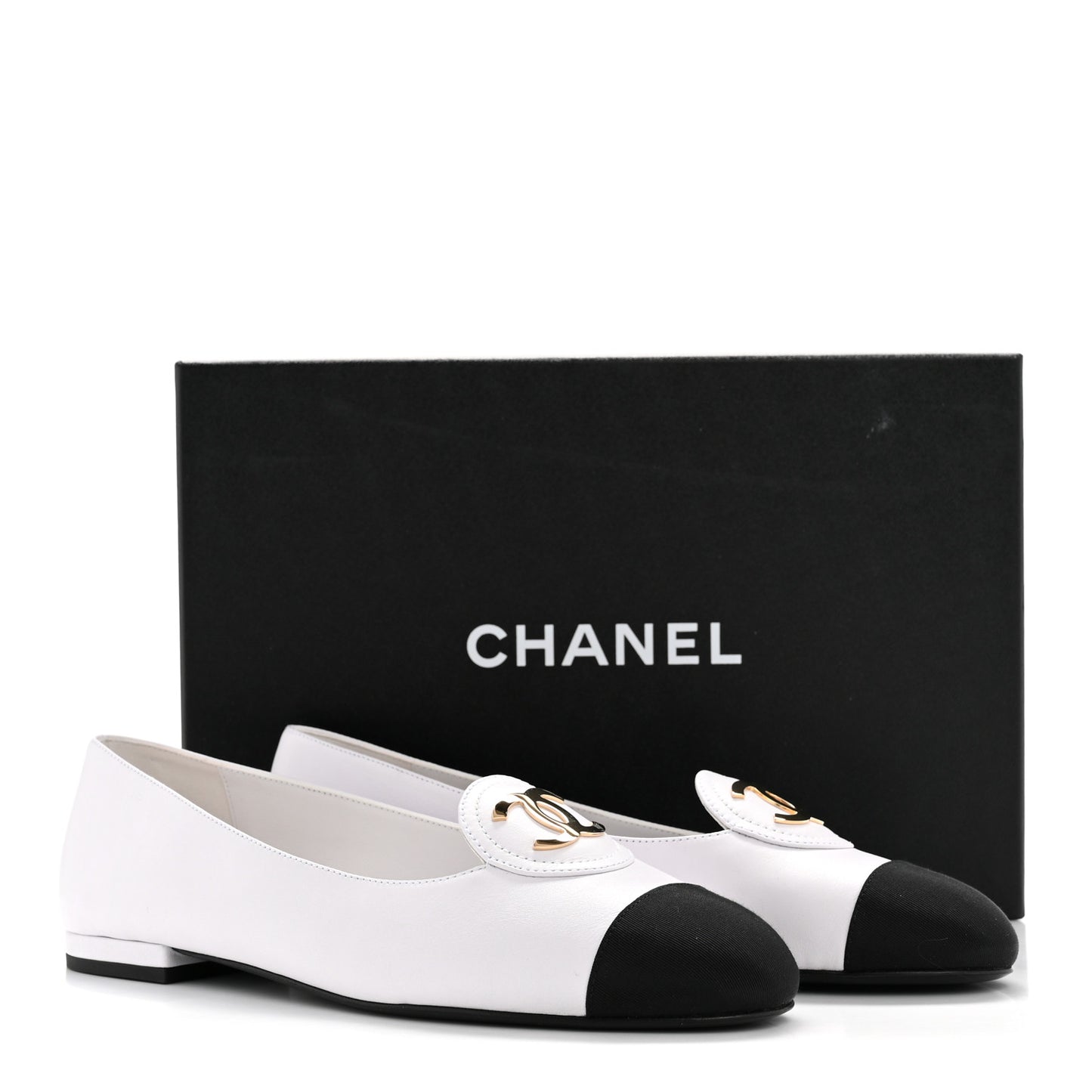 Calfskin Grosgrain Cap Toe CC Moccasin Loafers 40 White Black