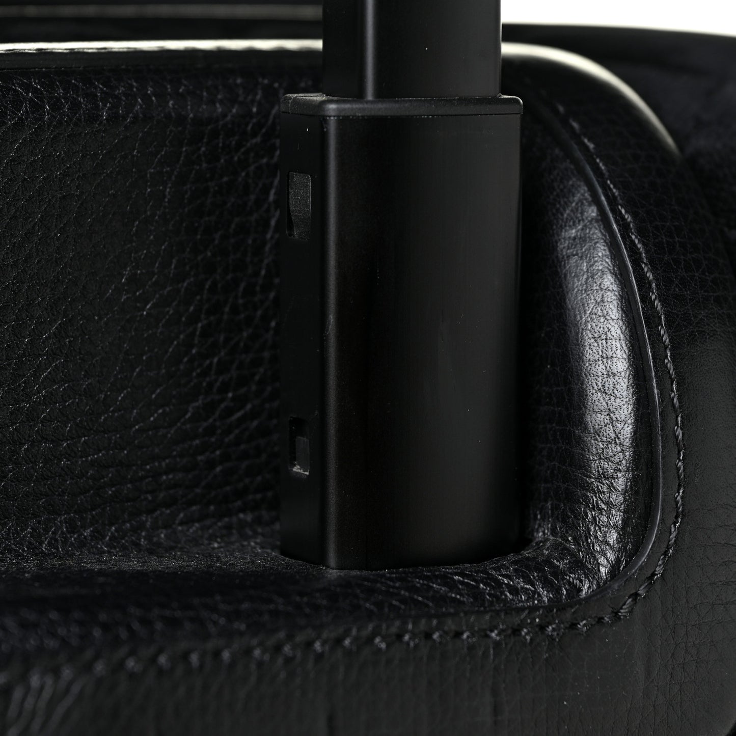 Suede Quilted Coco Case Trolley Black