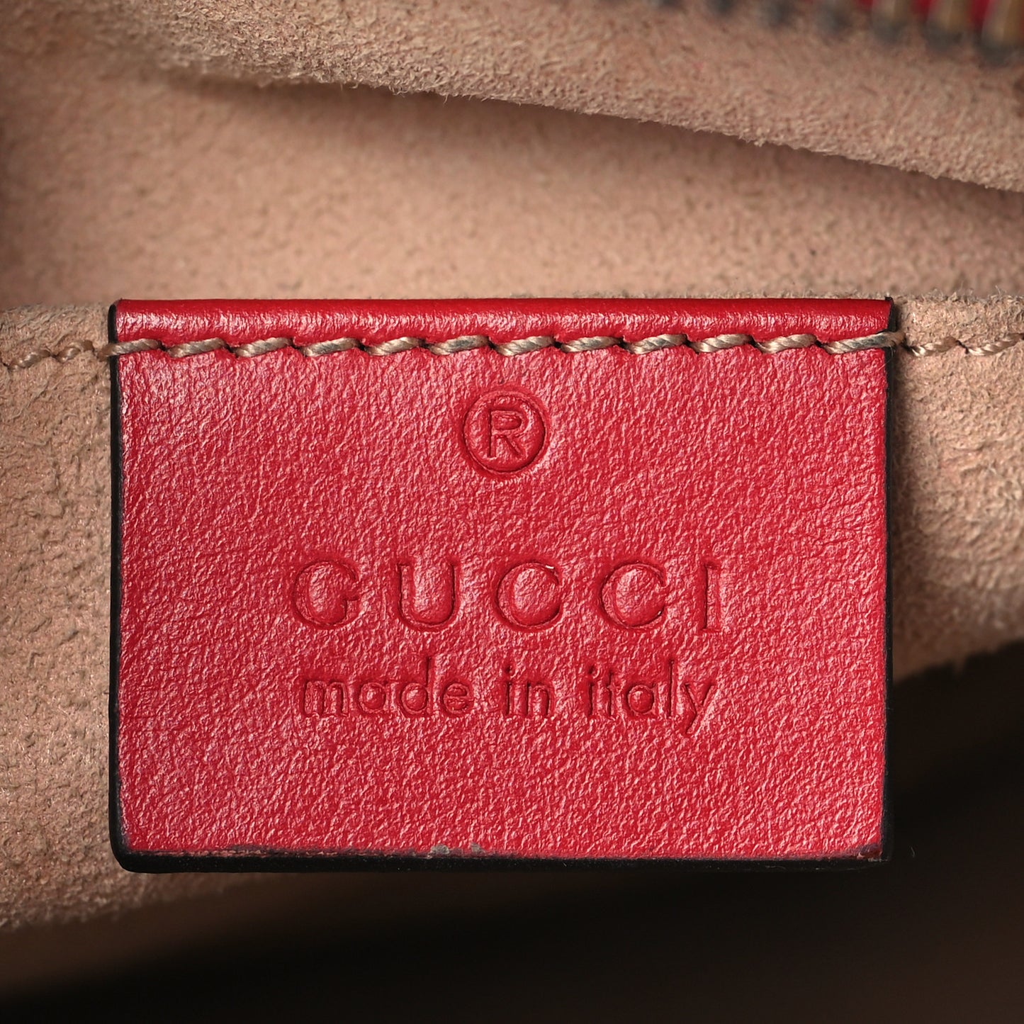 Calfskin Matelasse Small GG Marmont Chain Shoulder Bag Hibiscus Red