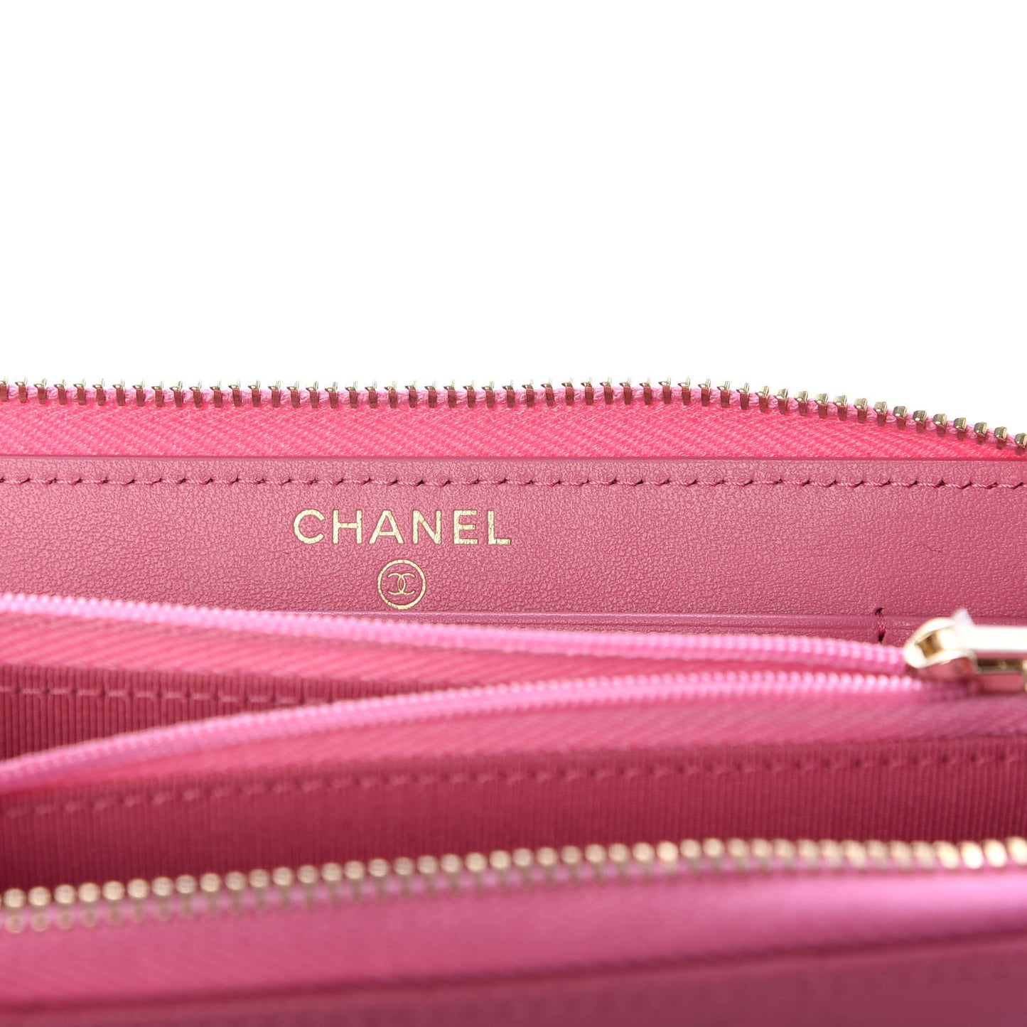 Caviar Quilted Medium Zip Around Wallet Pink