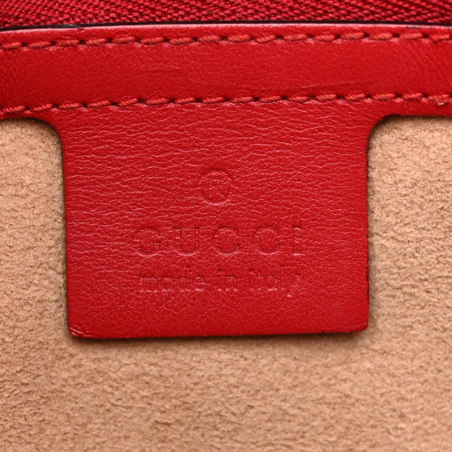 Calfskin Matelasse Small GG Marmont Shoulder Bag Hibiscus Red