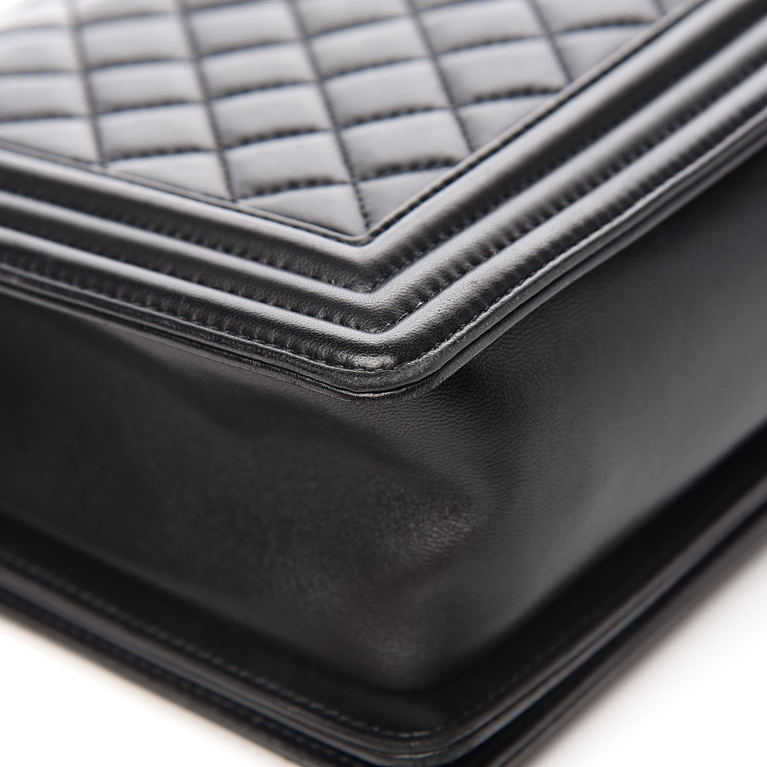 Chanel Lambskin Quilted New Medium Boy Flap Black 13 of 16