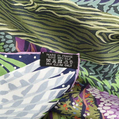Hermes Silk Into The Canadian Wild Scarf 90 Marine Vert Rosa 3 of 3