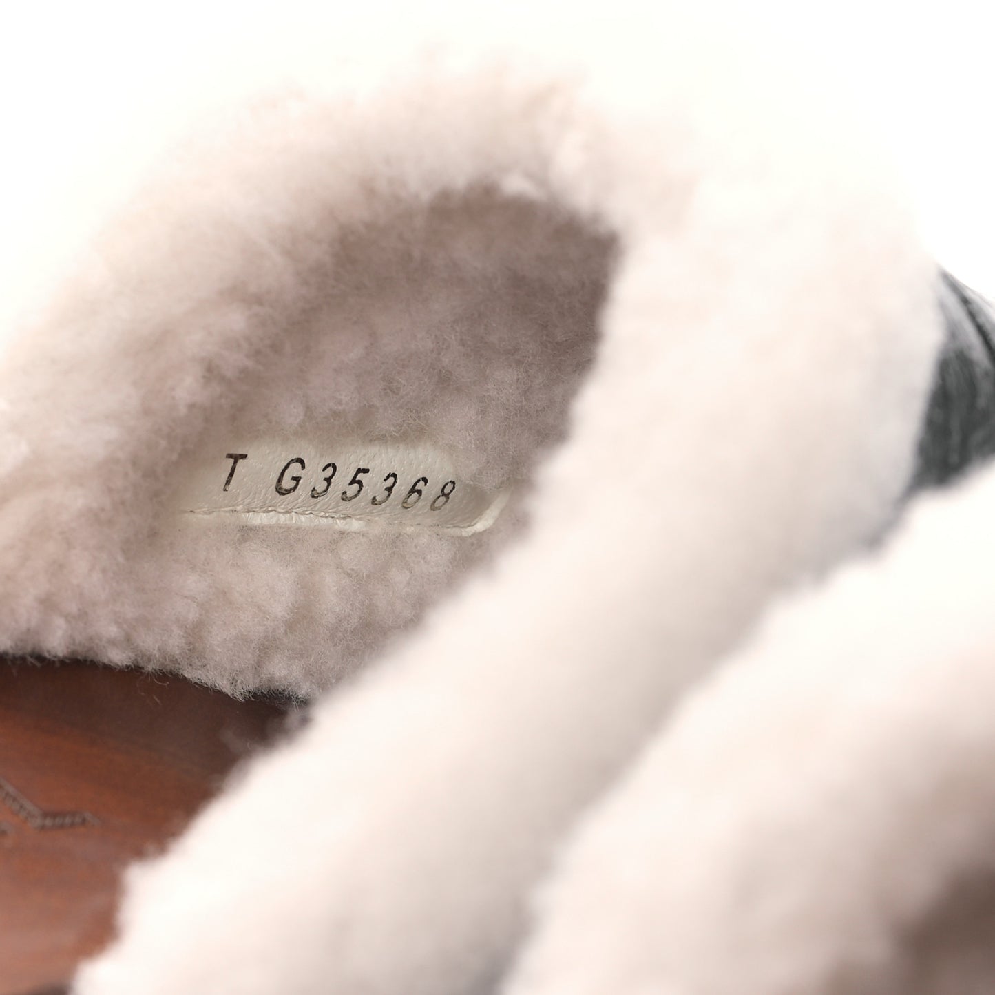 Crackled Sheepskin CC Mules 38 Black