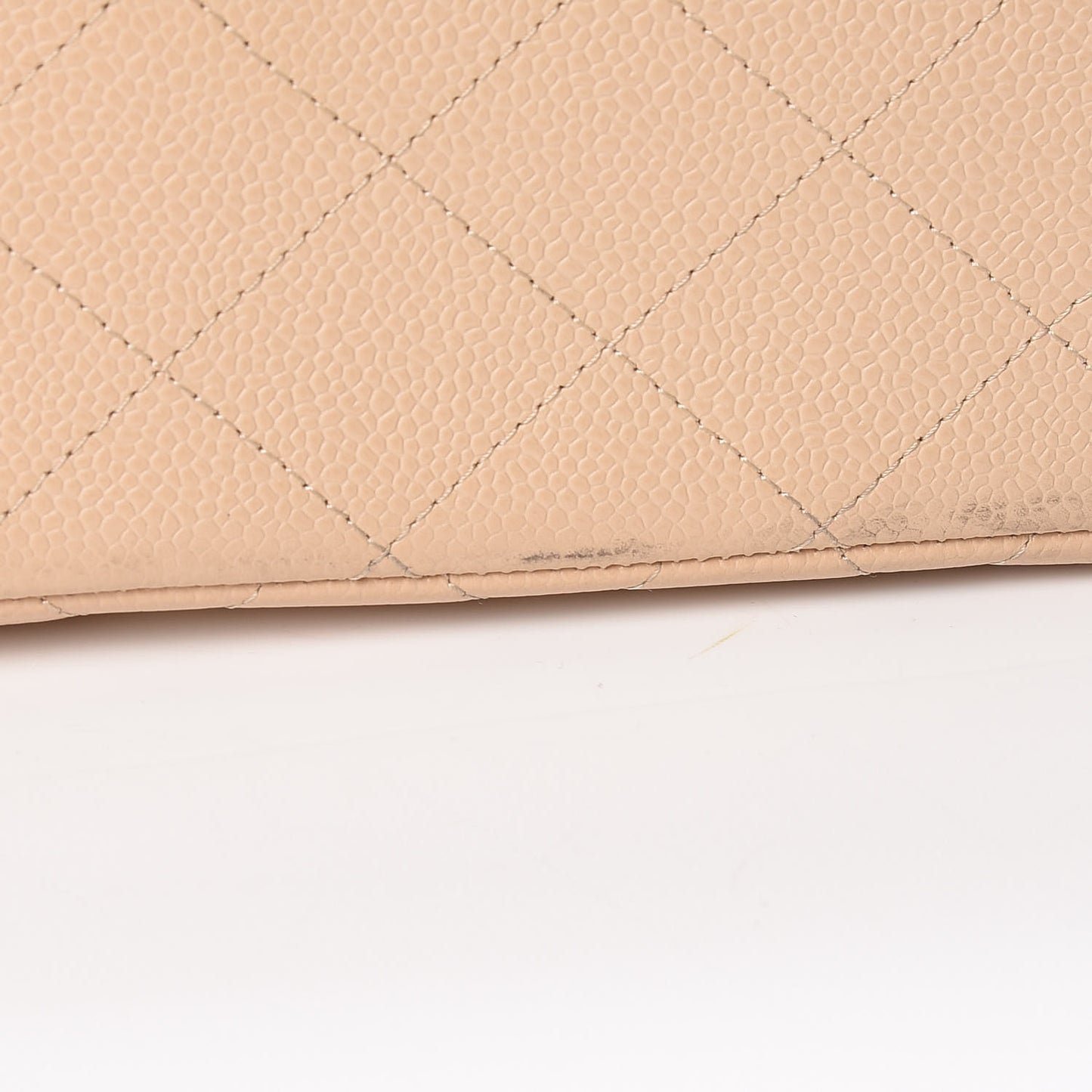 Caviar Quilted Jumbo Double Flap Beige Clair
