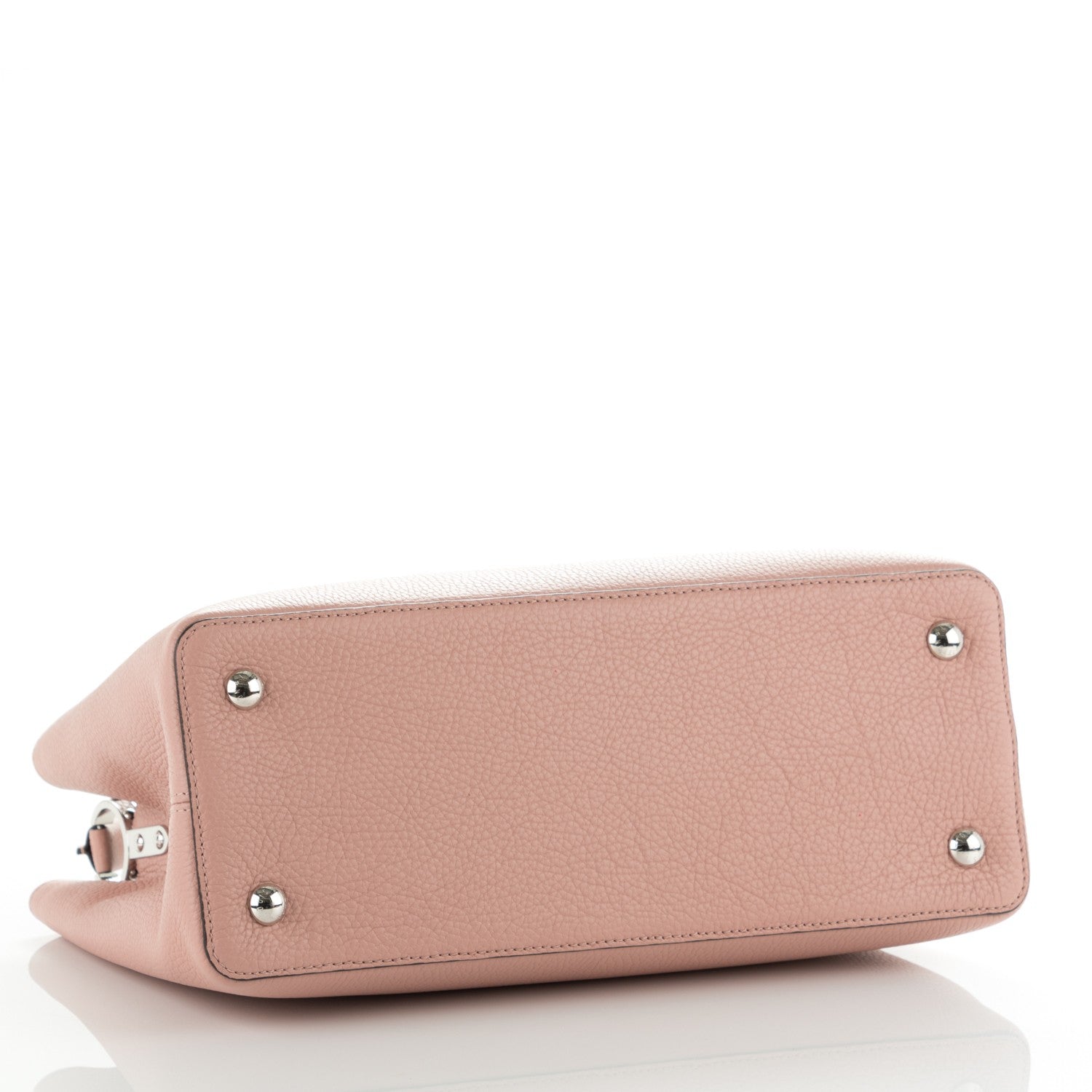 Louis Vuitton Taurillon Capucines MM Magnolia 4 of 7