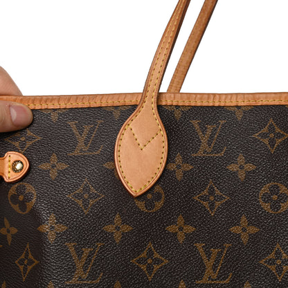 Louis Vuitton Monogram Neverfull MM 17 of 24