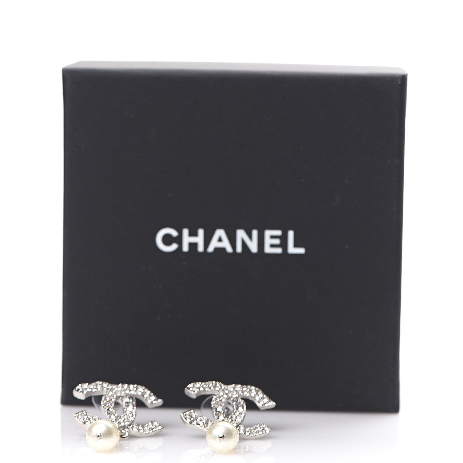 Chanel Crystal Pearl CC Drop Darling Bows Earrings Silver Pearly White 5 of 5
