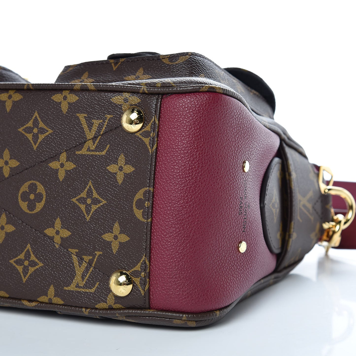 Monogram Manhattan NM Raisin