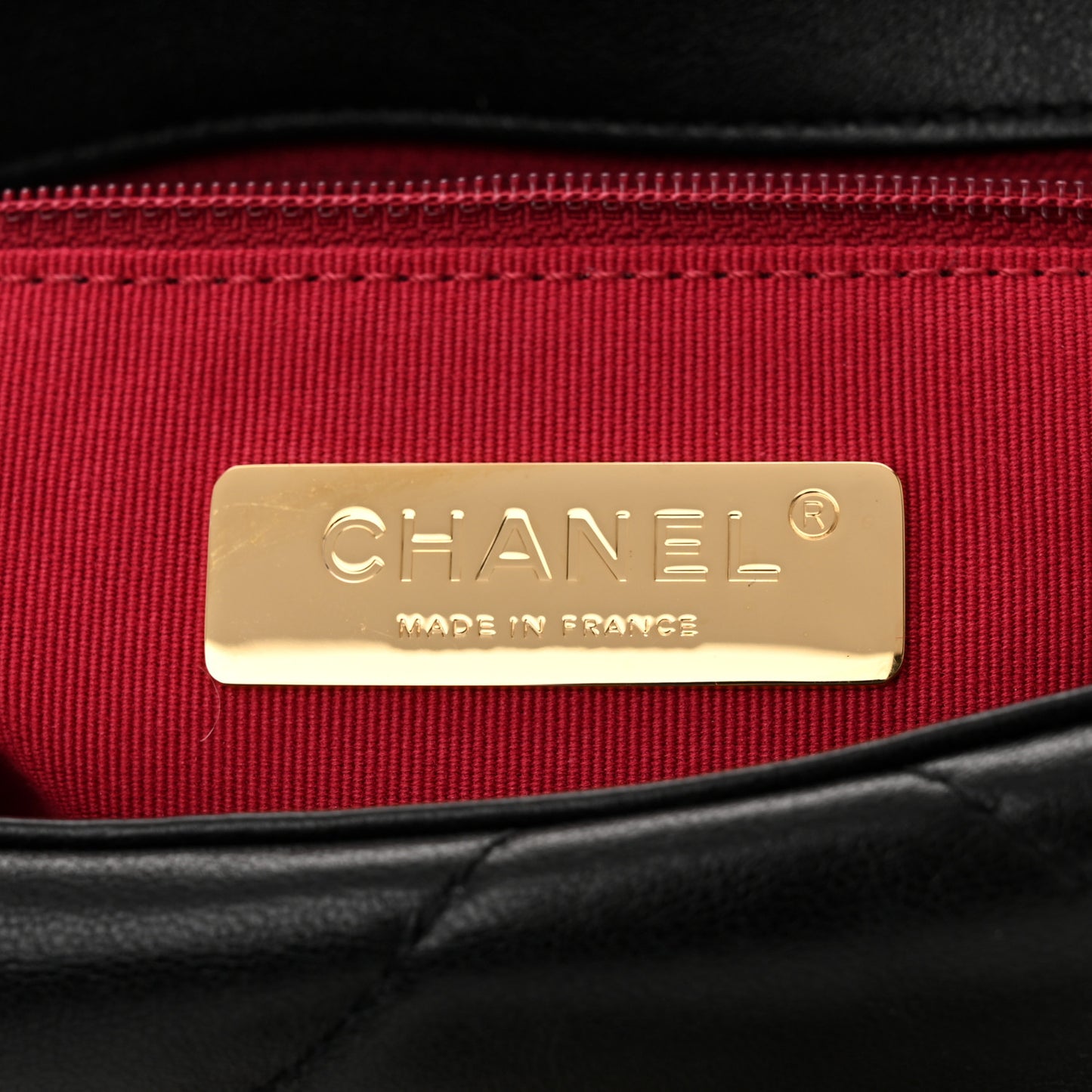 Shiny Goatskin Quilted Medium Chanel 19 Flap Black