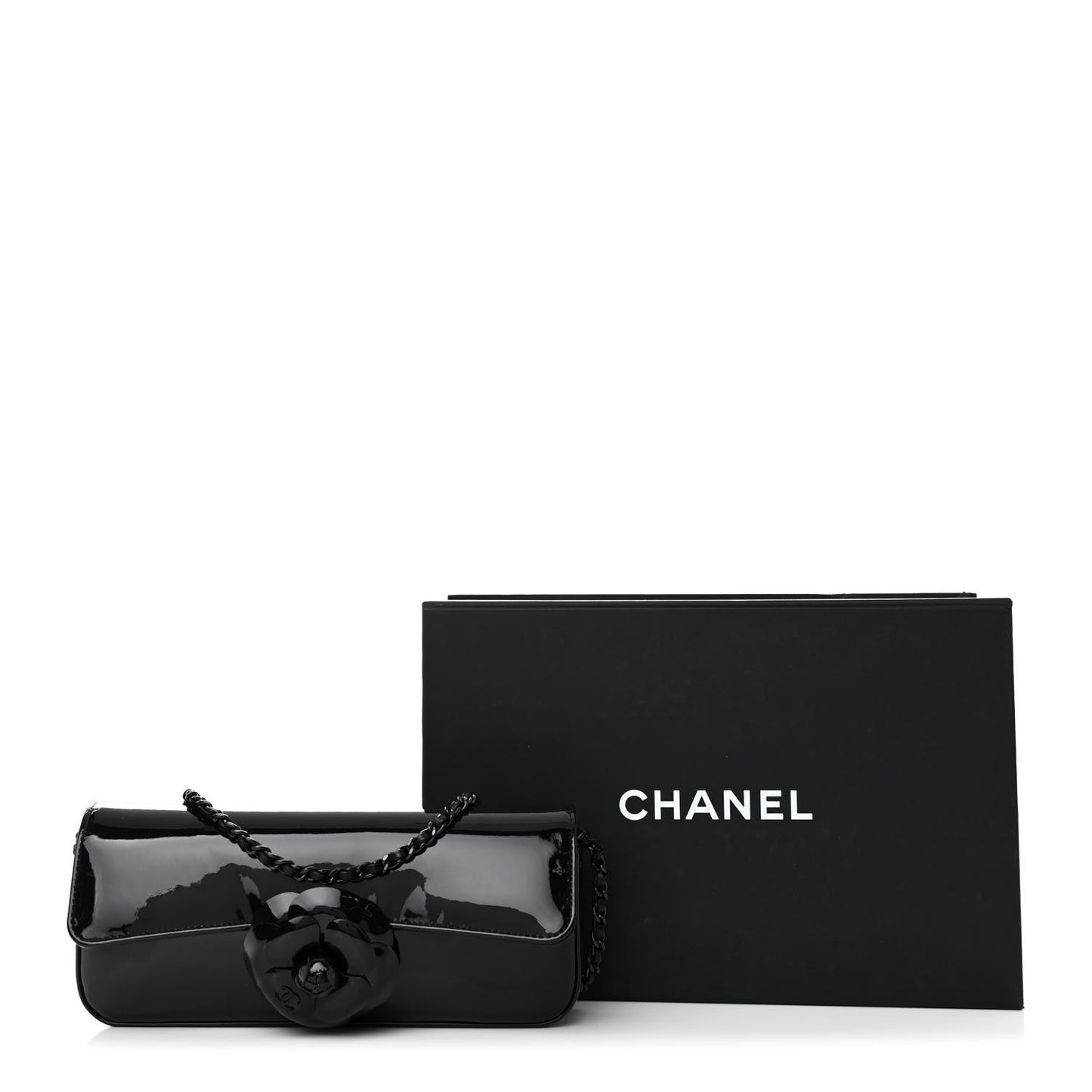 Patent Calfskin Camellia E/W Flap So Black