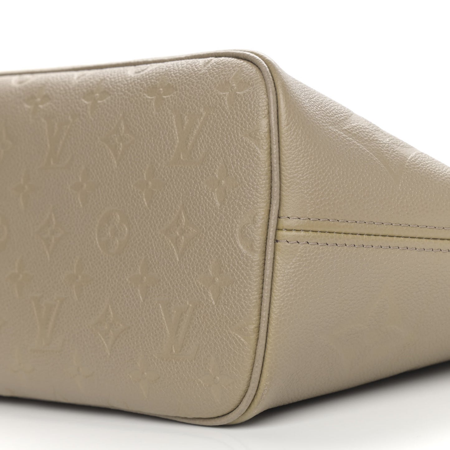 Empreinte Monogram Giant Neverfull MM Tourterelle