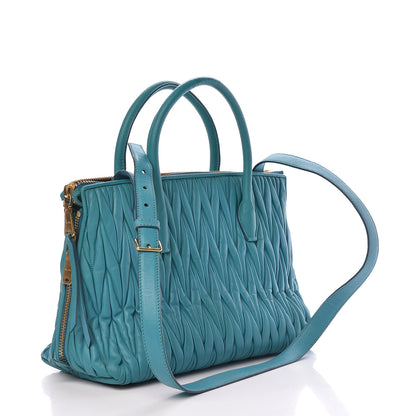 Miu Miu Nappa Matelasse Zip Tote Turchese 3 of 21