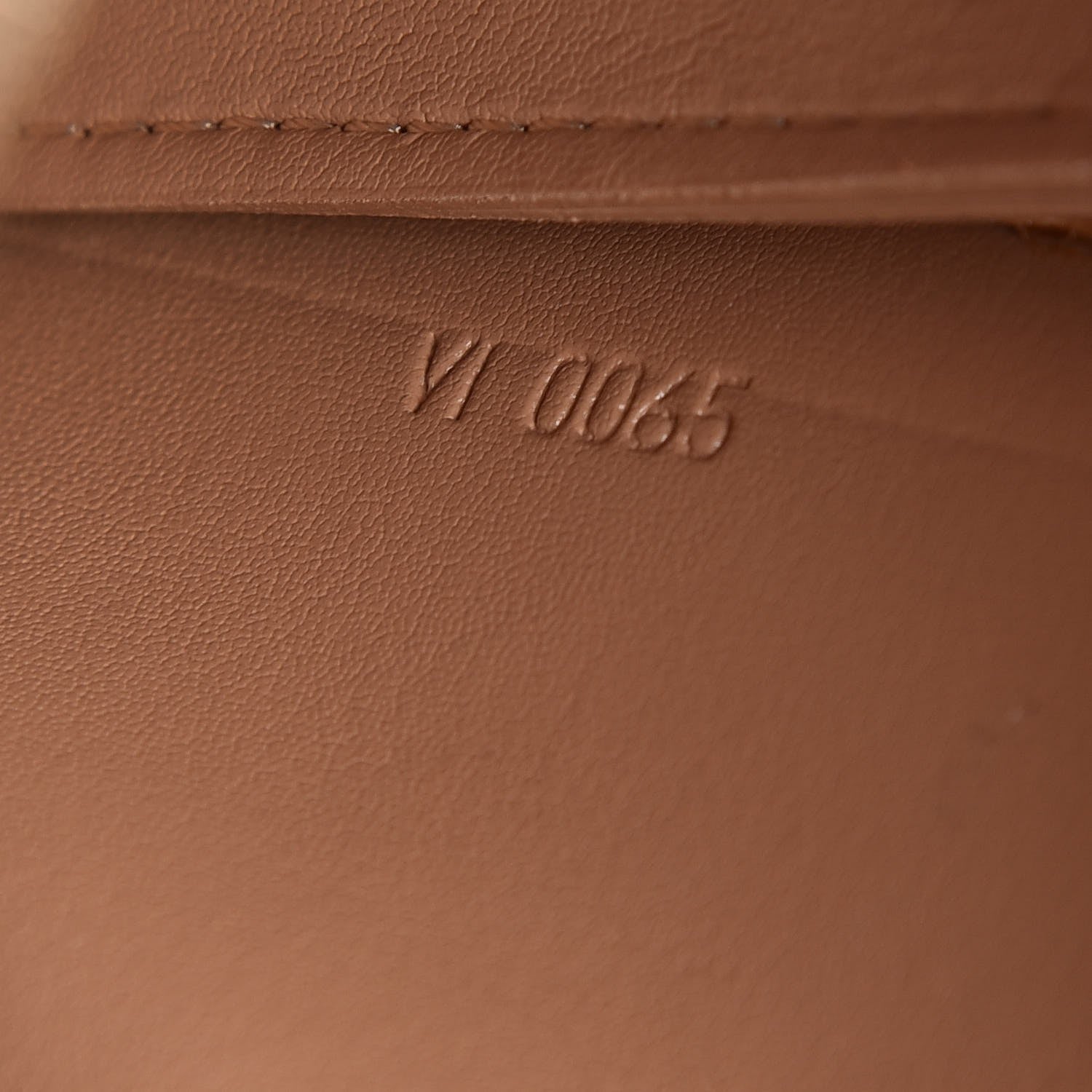 Louis Vuitton Vernis Lexington Pochette Noisette 7 of 9