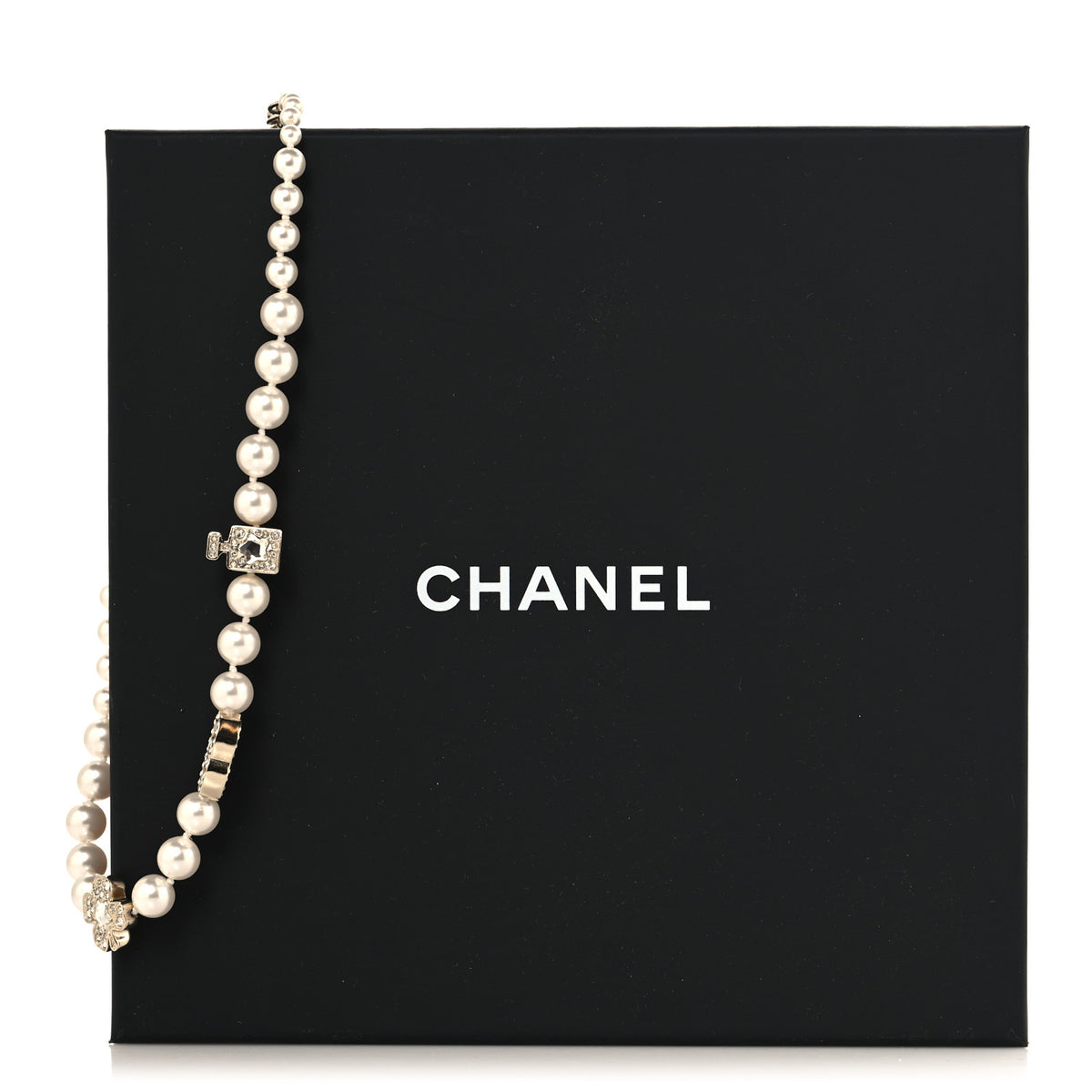 Pearl Crystal CC Short Charm Necklace Gold