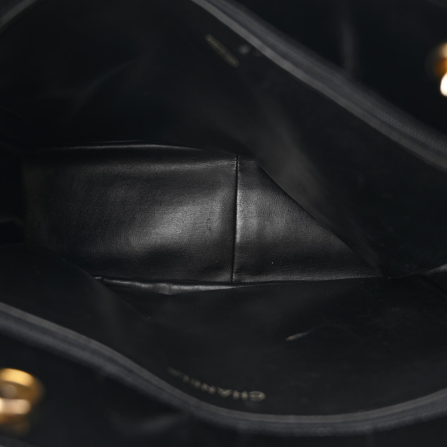 Chanel Patent Quilted Tote Black 5 of 15