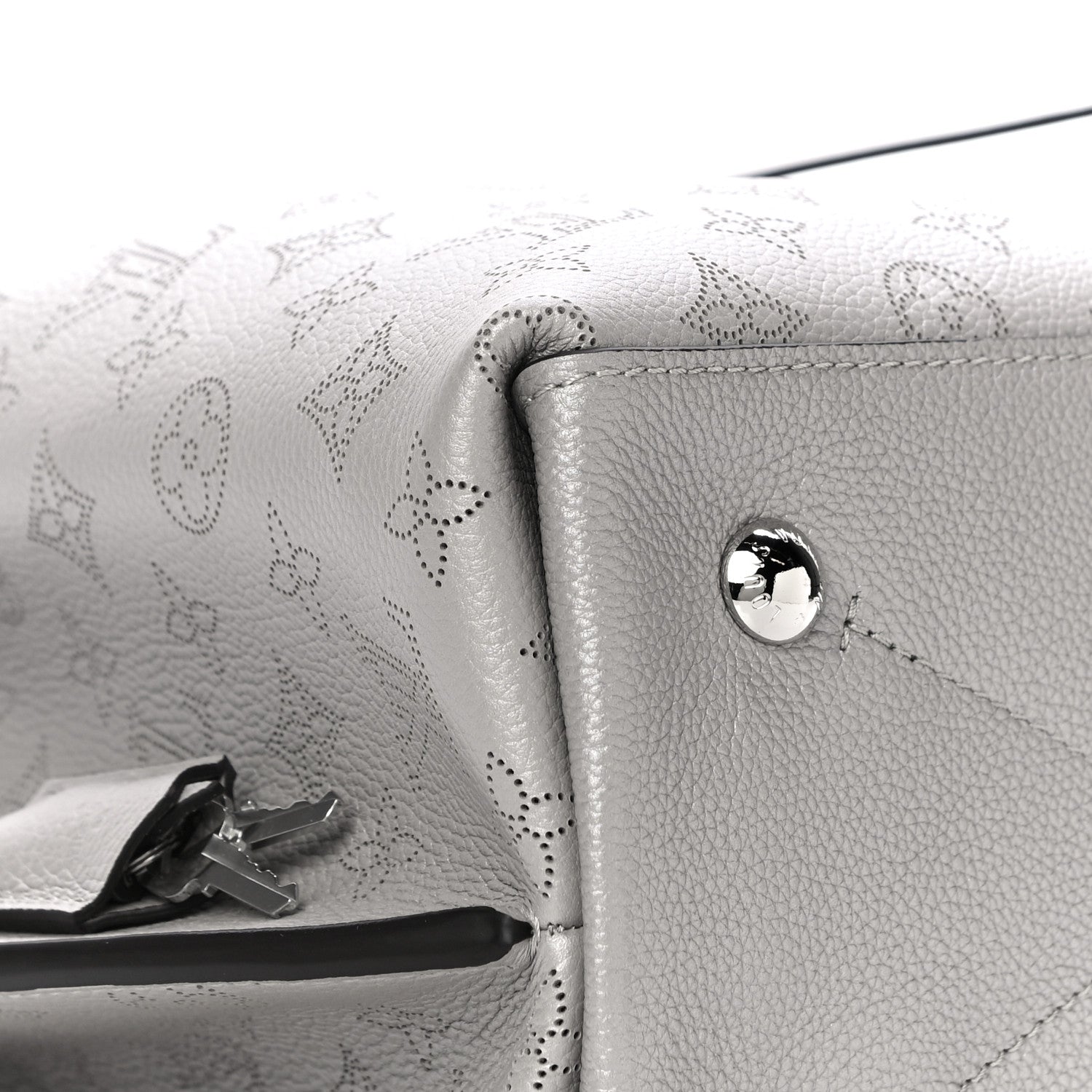 Louis Vuitton Mahina Muria Gris Souris 9 of 10