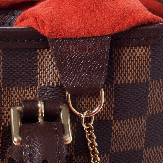 Louis Vuitton Damier Ebene Marais Bucket 23 6 of 11