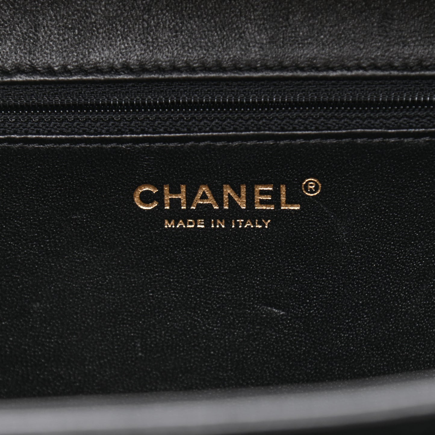 Caviar Quilted Large CC Filigree Vanity Case Black