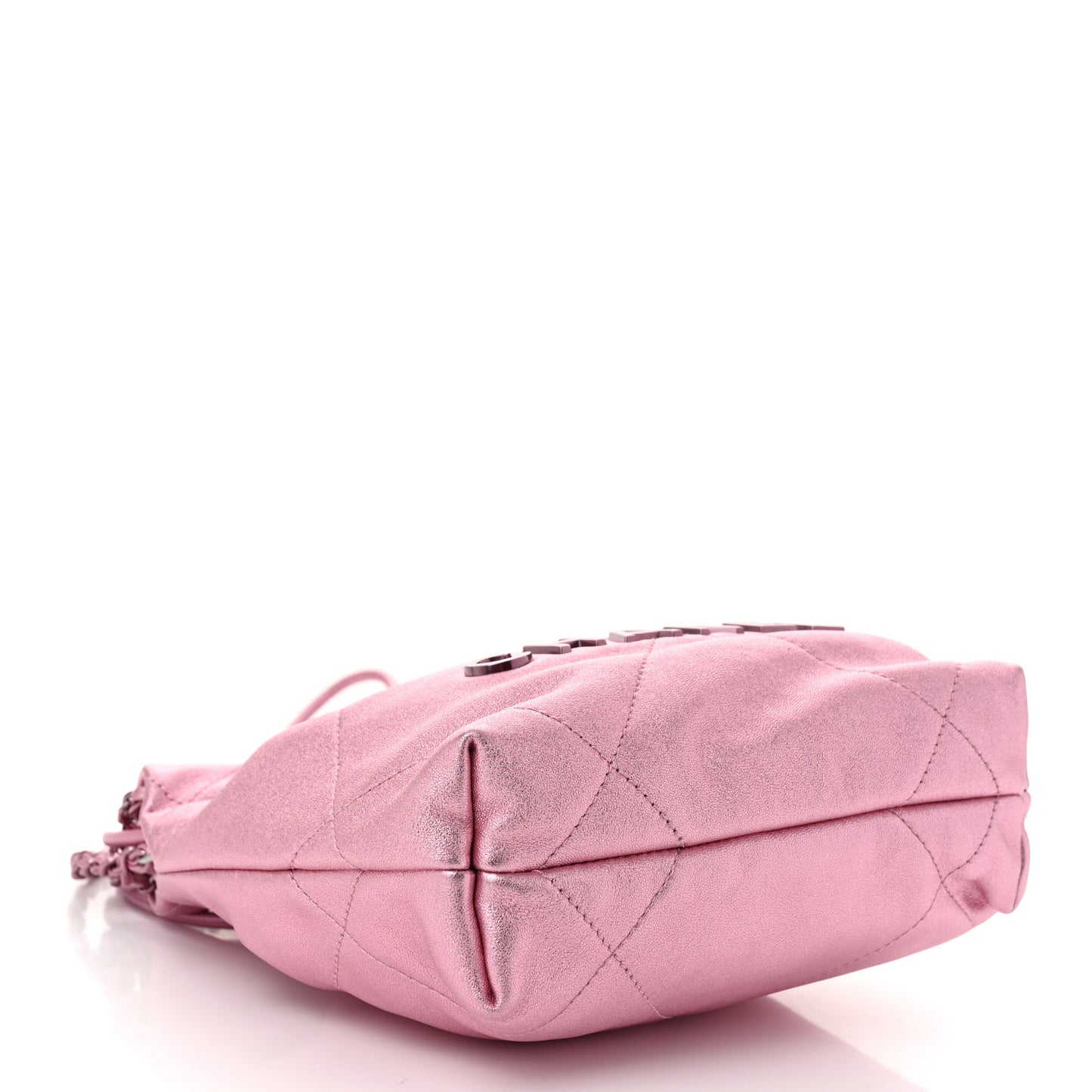 Metallic Lambskin Lacquered Monochrome Quilted Mini Chanel 22 Pink