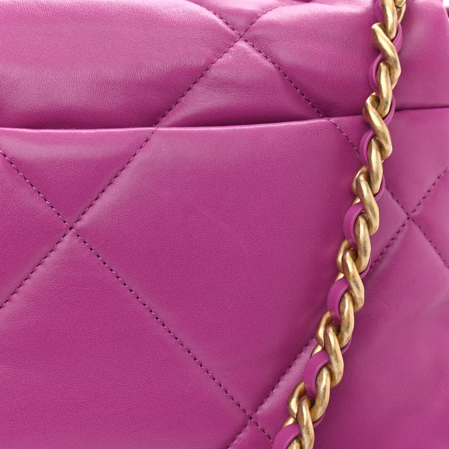 Lambskin Quilted Medium Chanel 19 Flap Purple