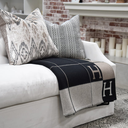 Hermes Wool Cashmere Avalon III Blanket Ecru Black 2 of 4