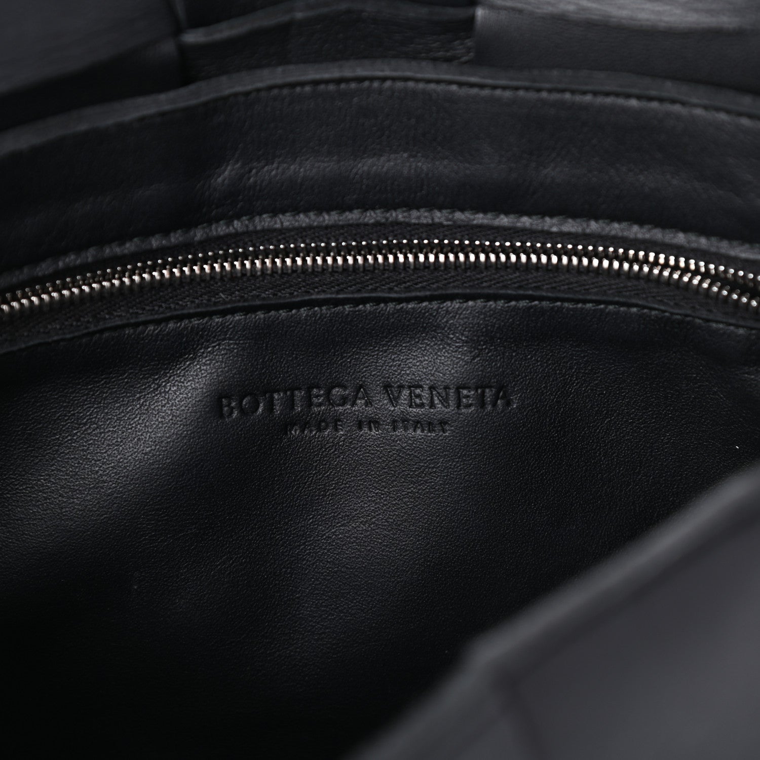 Bottega Veneta Lambskin Maxi Intrecciato Cassette Crossbody Bag Black 6 of 9