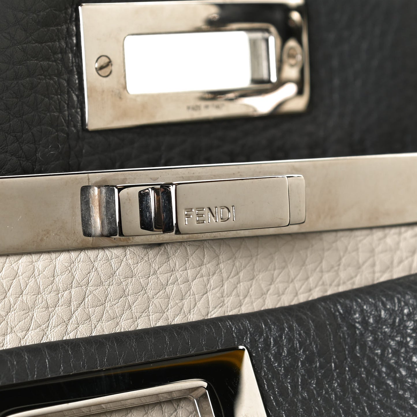 Cuoio Romano Selleria Bi-Color Large Peekaboo Iconic Satchel Asfalto Latte
