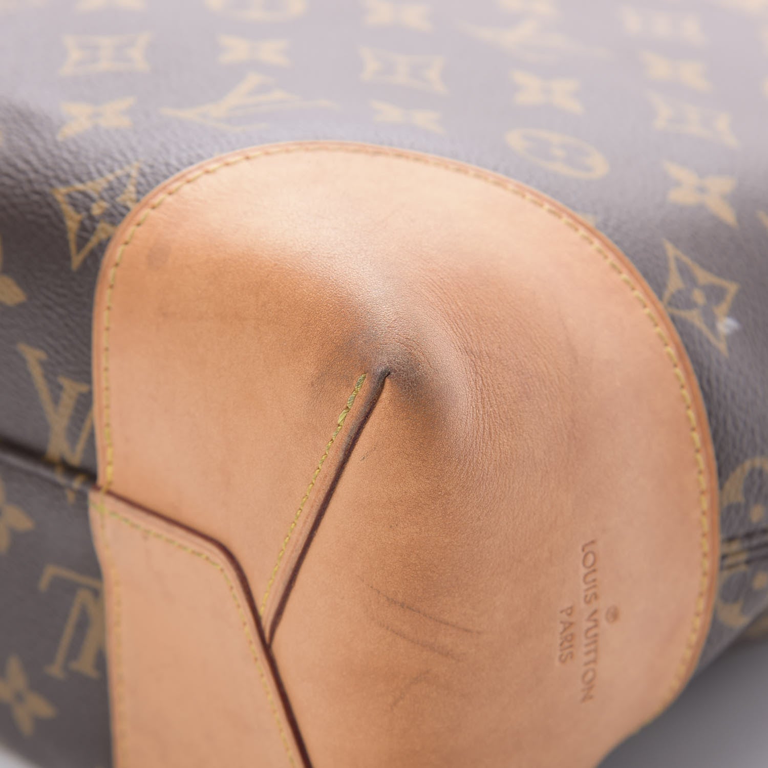 Louis Vuitton Monogram Berri MM 11 of 17