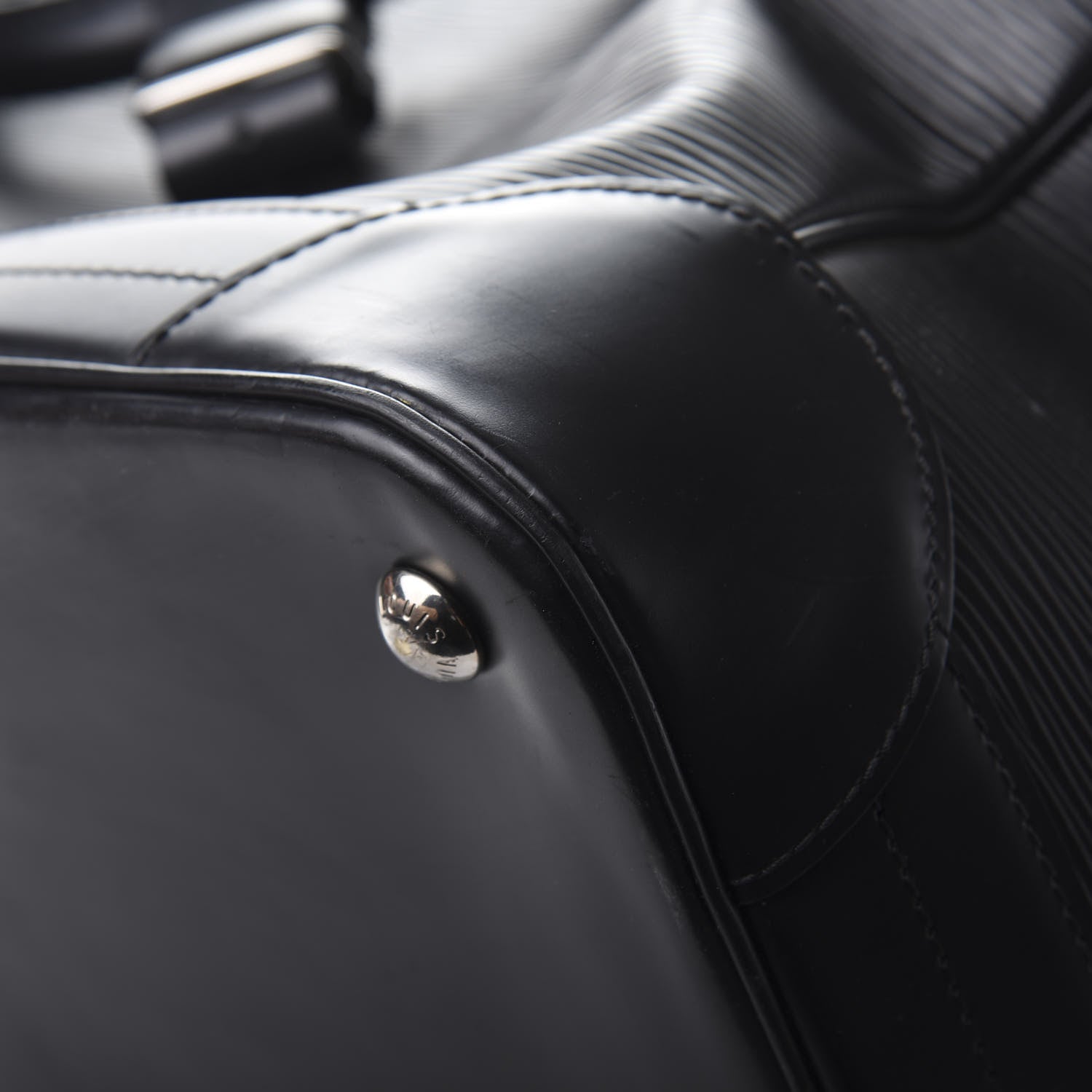 Louis Vuitton Epi Sac Bourget 50 Black 11 of 17
