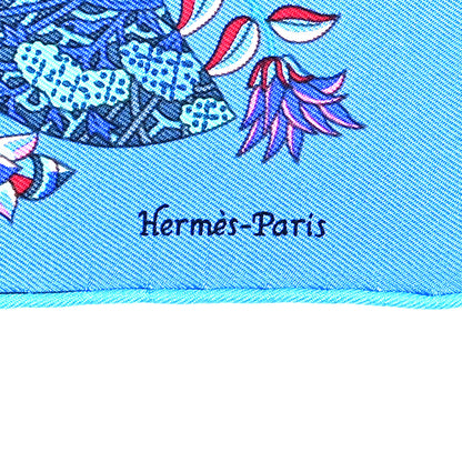 Hermes Silk Fleurs et Papillons de Tissus Pocket Square 45 Bleu Rose Violet 2 of 3