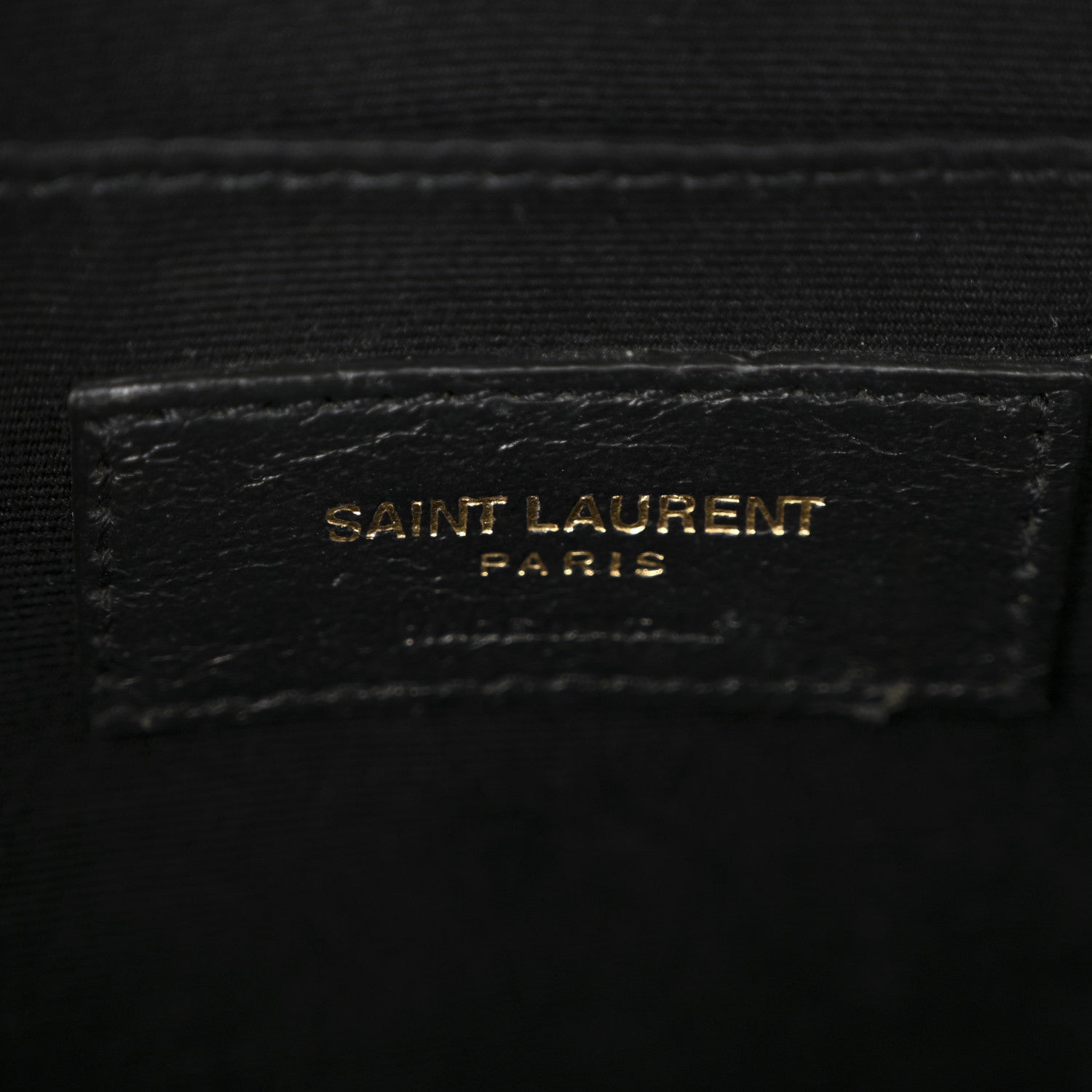 Saint Laurent Grain De Poudre Matelasse Chevron Quilted Round Vinyle Camera Bag Black 6 of 13
