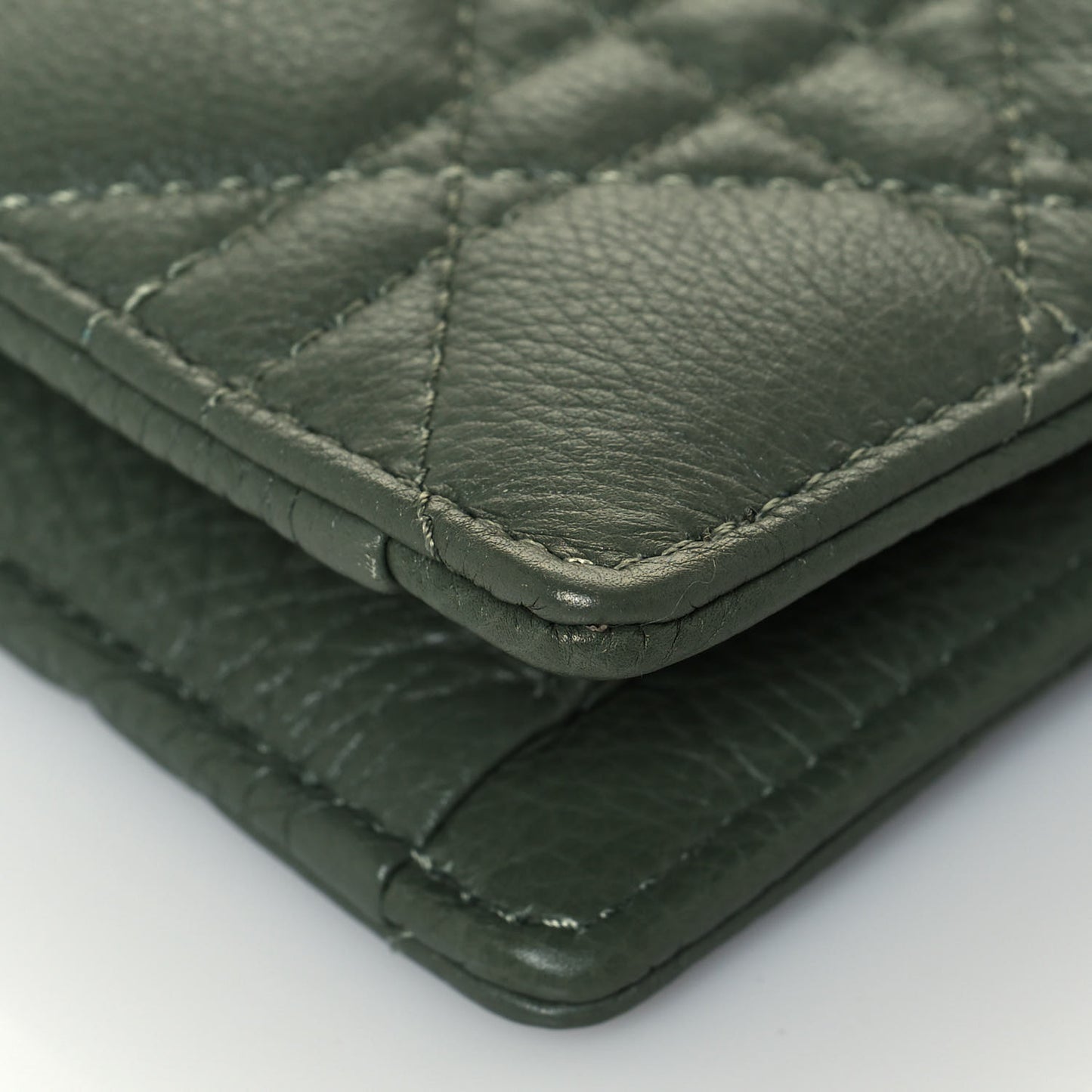 Calfskin Cannage Caro Zipped Pouch With Chain Cedar Green