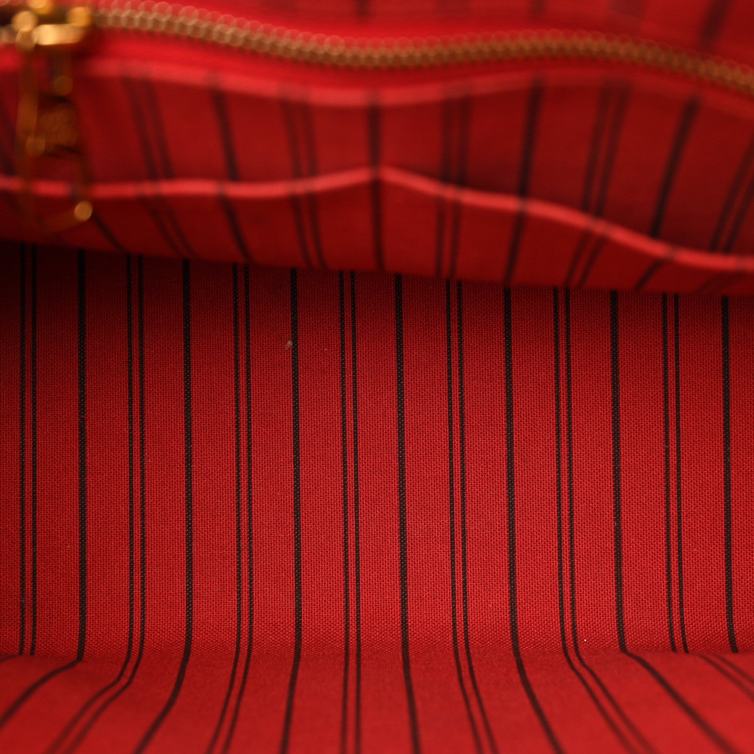 Louis Vuitton Empreinte Pont Neuf MM Cherry 5 of 21