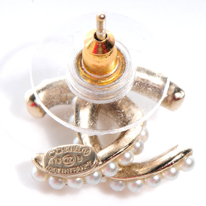 Chanel Pearl CC Logo Earrings Gold 4 of 5