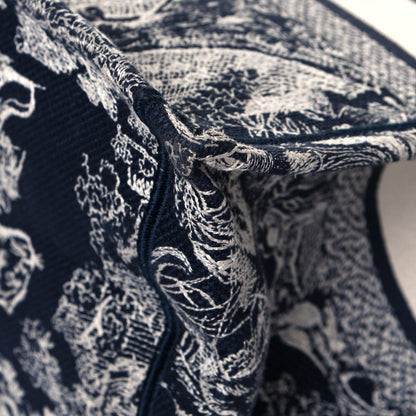 Christian Dior Canvas Embroidered Medium Dioriviera Toile De Jouy Book Tote Blue 12 of 15