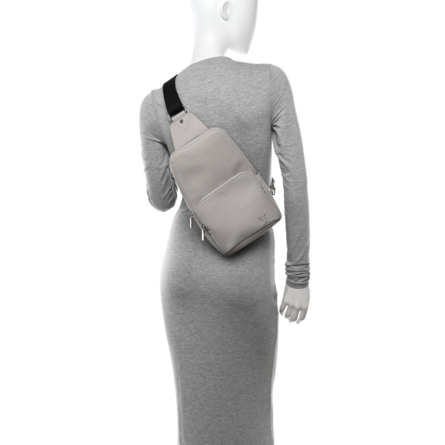 Taiga Avenue Sling Bag Gris