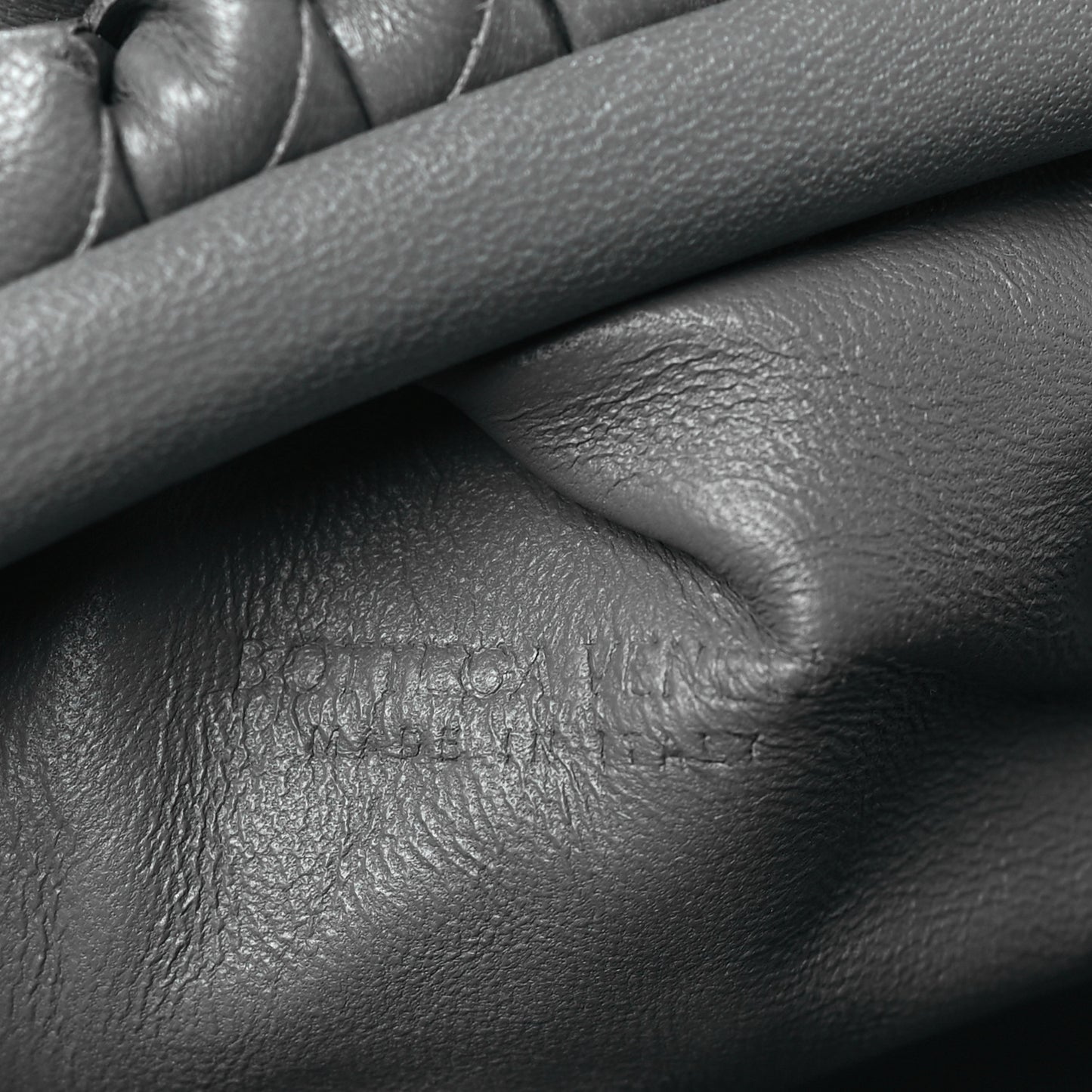 Nappa Intrecciato The Mini Pouch Thunder